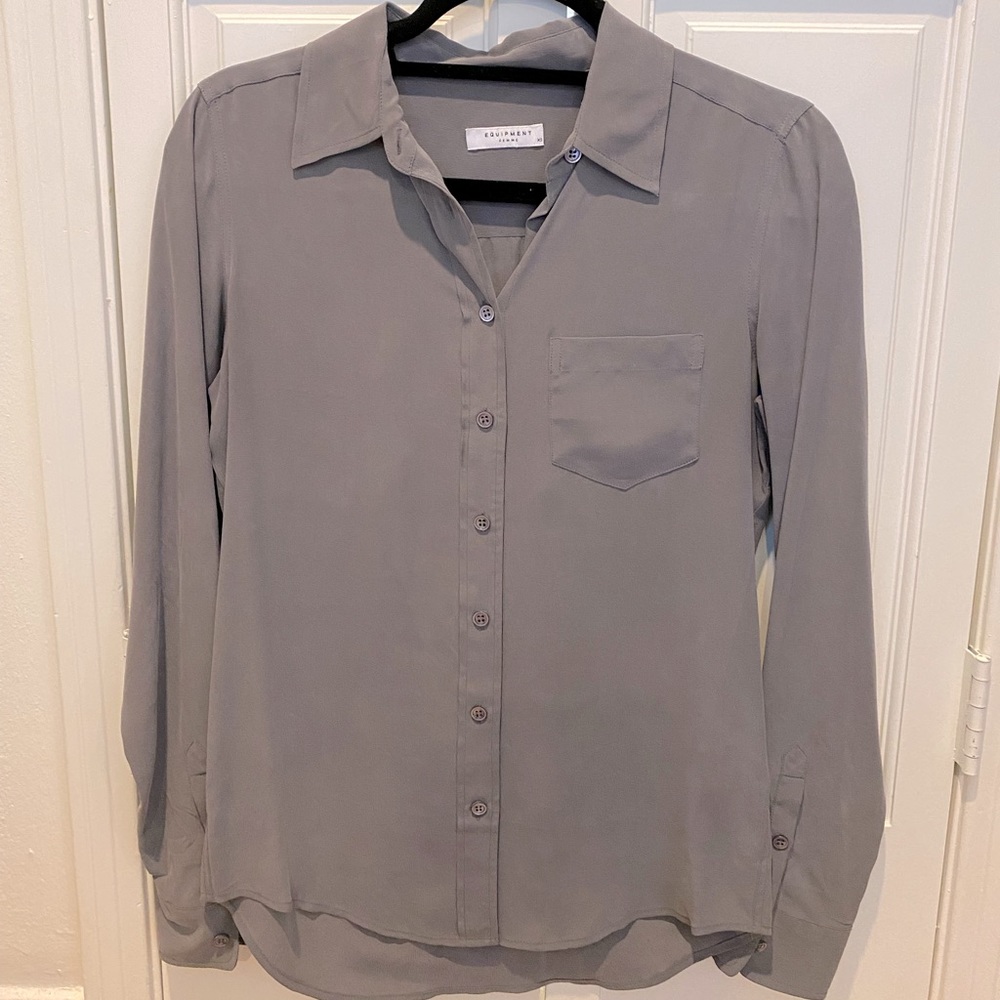 Equipment Femme button- down silk shirt